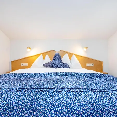 Michis Aparthotel Flachau Exterior photo